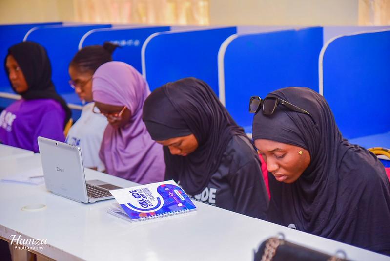 Girl Code Bootcamp 5.0 session in Bida